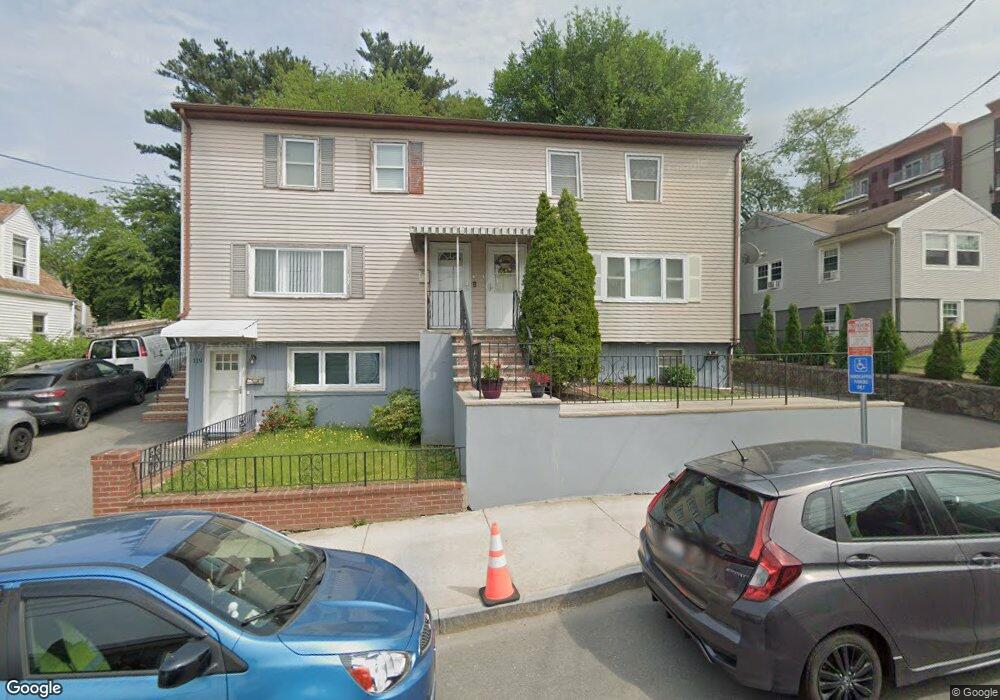 117 Hichborn St unit 117, Revere, MA 02151 - photo 1