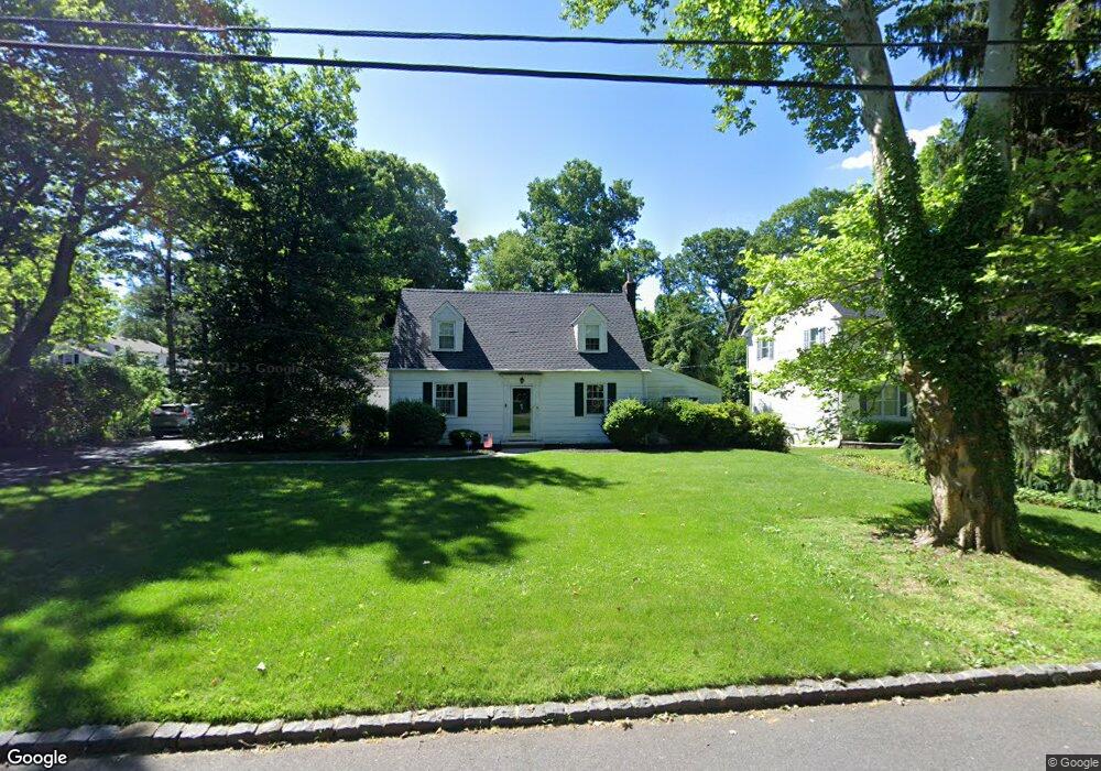 15 Edgebrook Rd, New Brunswick, NJ 08901 - photo 1