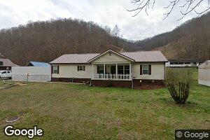 1215 Meathouse Rd, Kimper, KY 41539