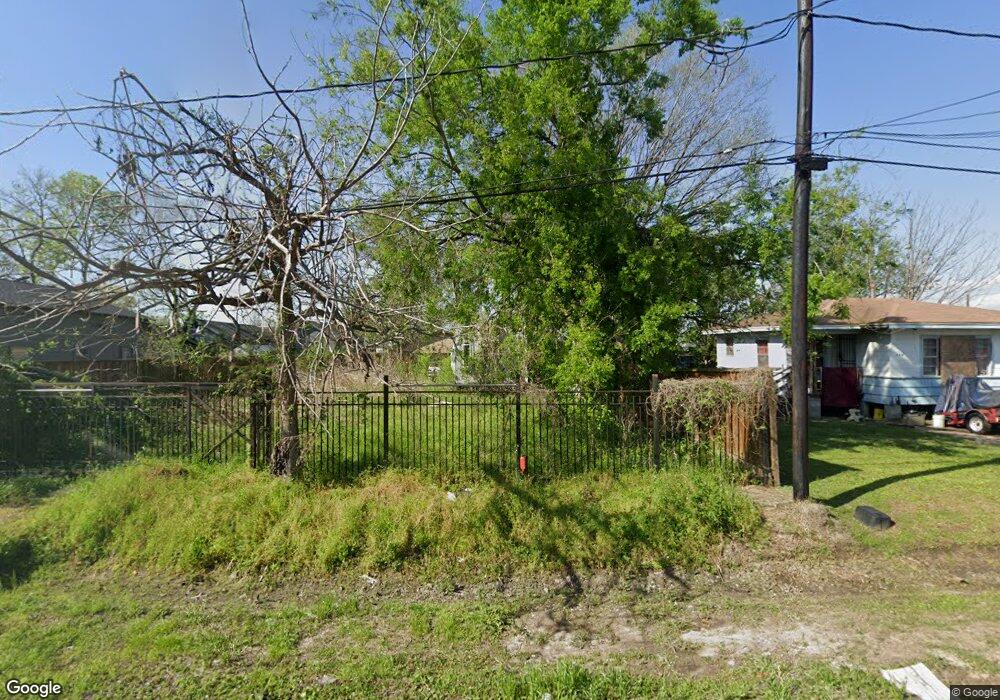 758 Enterprise St, Houston, TX 77088 - photo 1
