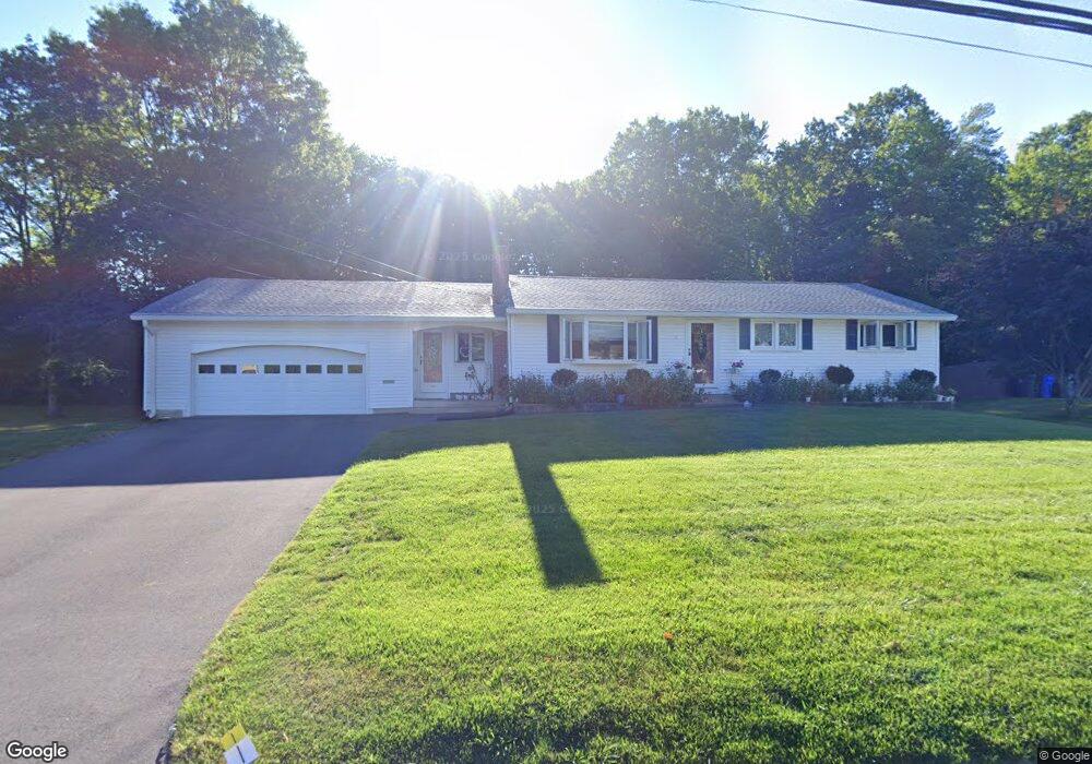 5 Quaker Ln, Enfield, CT 06082 - photo 1