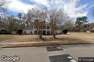2111 Hickory Crest Dr, Memphis, TN 38119