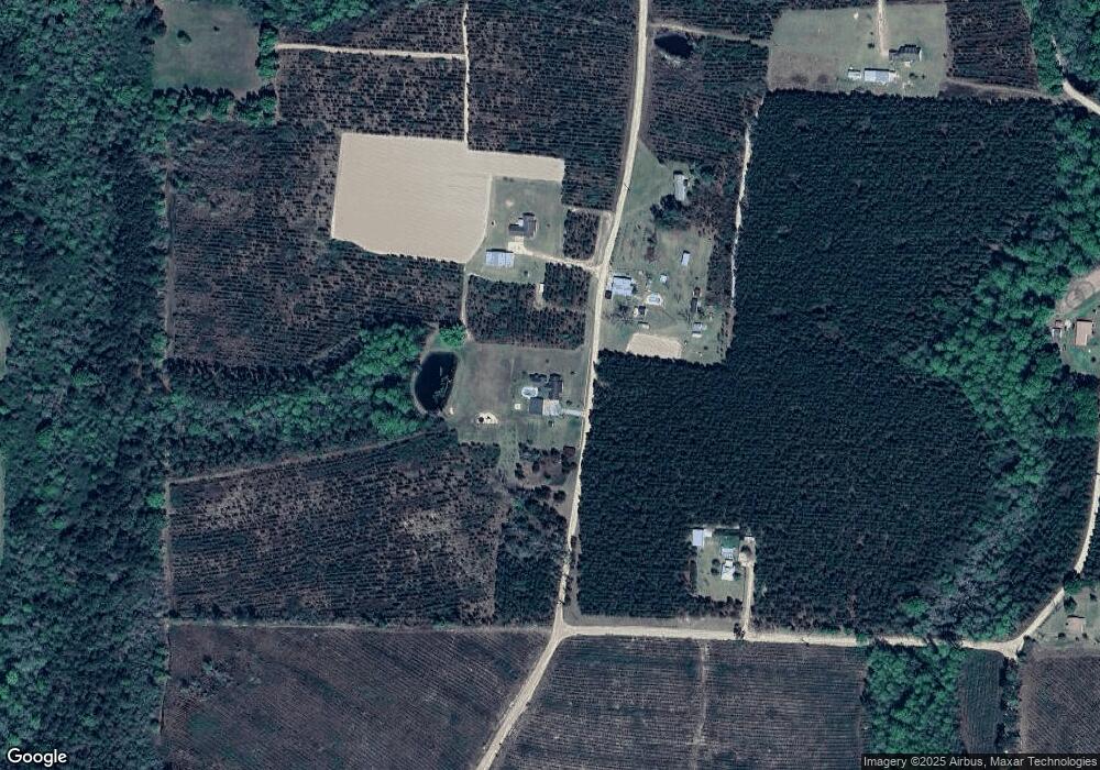 498 Sanderling Rd, Alma, GA 31510 - photo 1