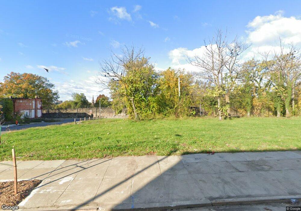 1606 Holbrook St, Baltimore, MD 21202 - photo 1