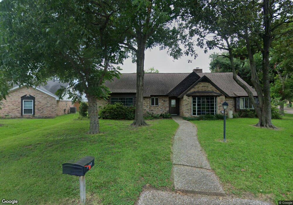 5407 Sheraton Oaks Dr, Houston, TX 77091 - photo 1