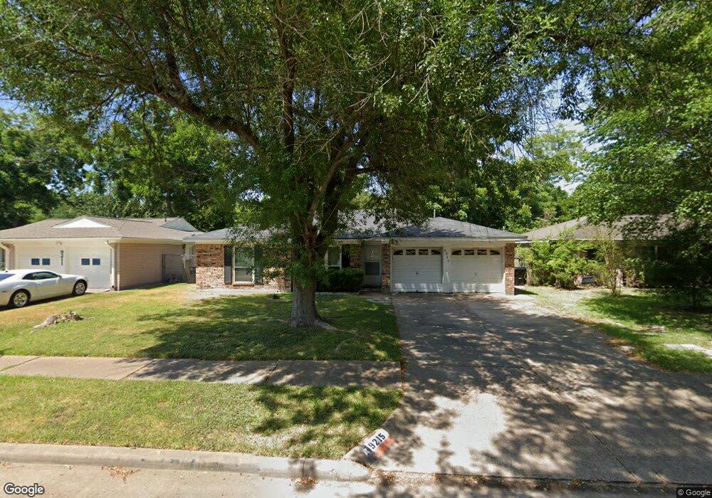 9215 Glen Shadow Dr, Houston, TX 77088 - photo 1