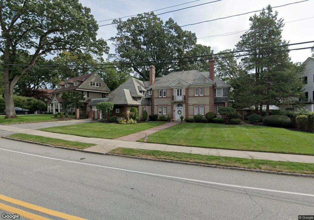 24 Everett Ave, Winchester, MA 01890 - photo 1