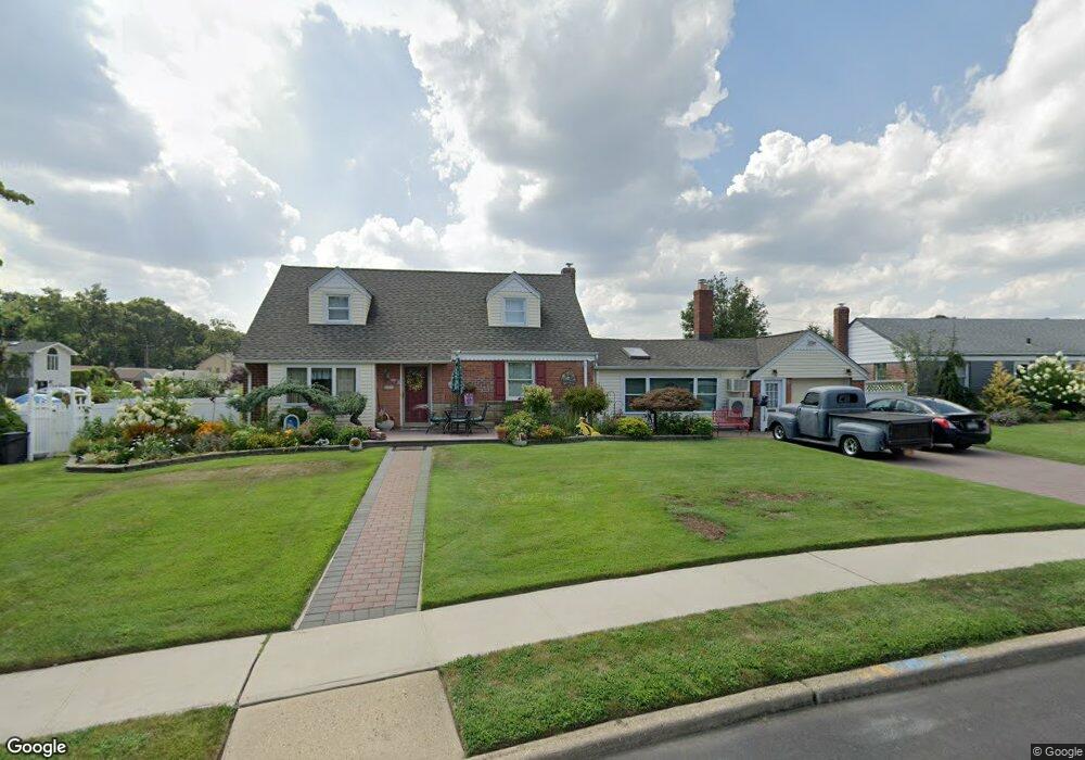 832 Cypress Dr, Franklin Square, NY 11010 - photo 1