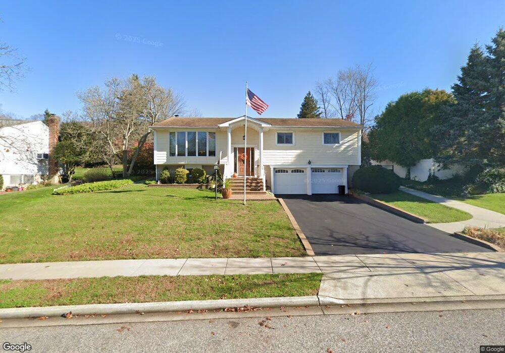 4 Manchester Dr, Bethpage, NY 11714 - photo 1