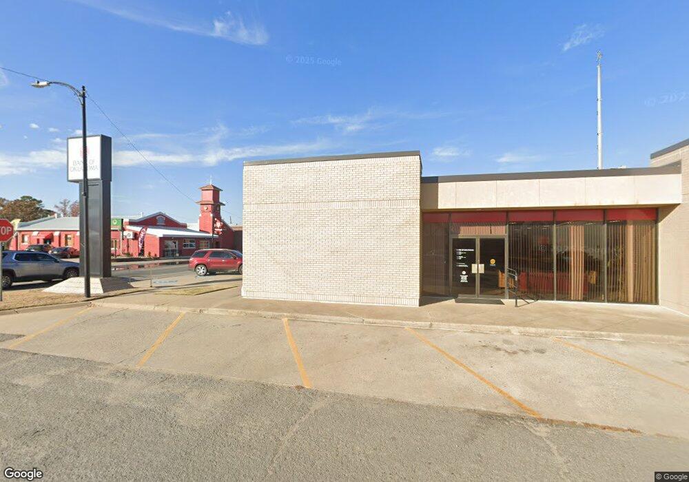 121 S Main St, Eufaula, OK 74432 - photo 1