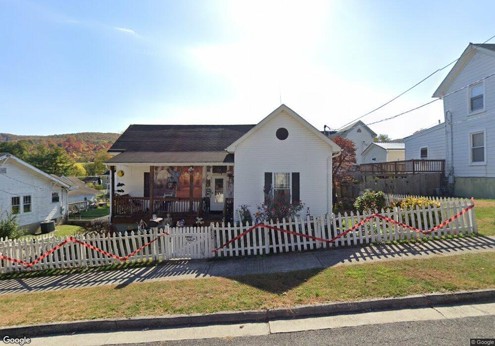 420 2nd St SW, Pulaski, VA 24301 - photo 1