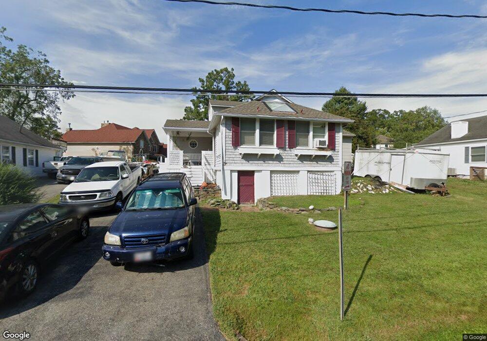 404 Lakeview Ave, Edgewater, MD 21037 - photo 1