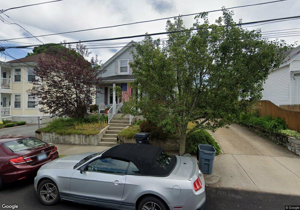 179 Suffolk Ave, Pawtucket, RI 02861 - photo 1