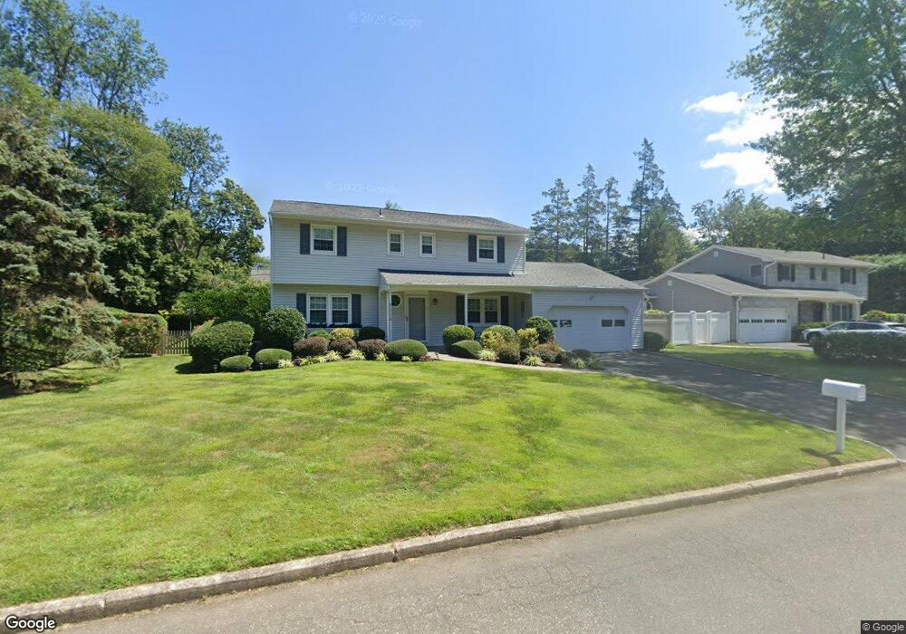 17 Briarcliff Ln, Glen Cove, NY 11542 - photo 1