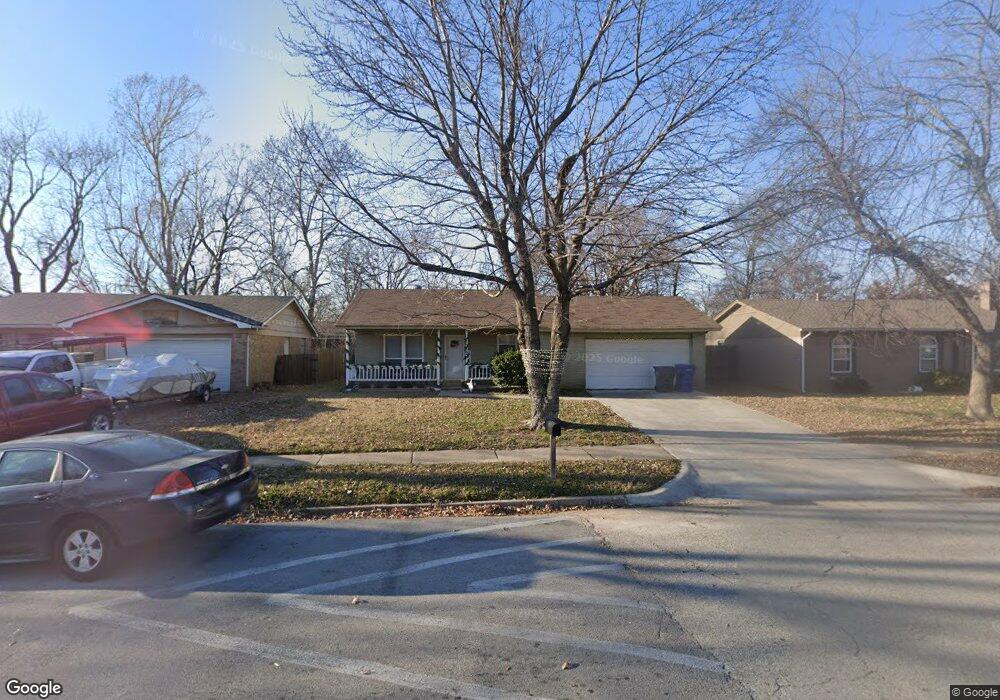 1712 S Pecan Ave, Broken Arrow, OK 74012 - photo 1
