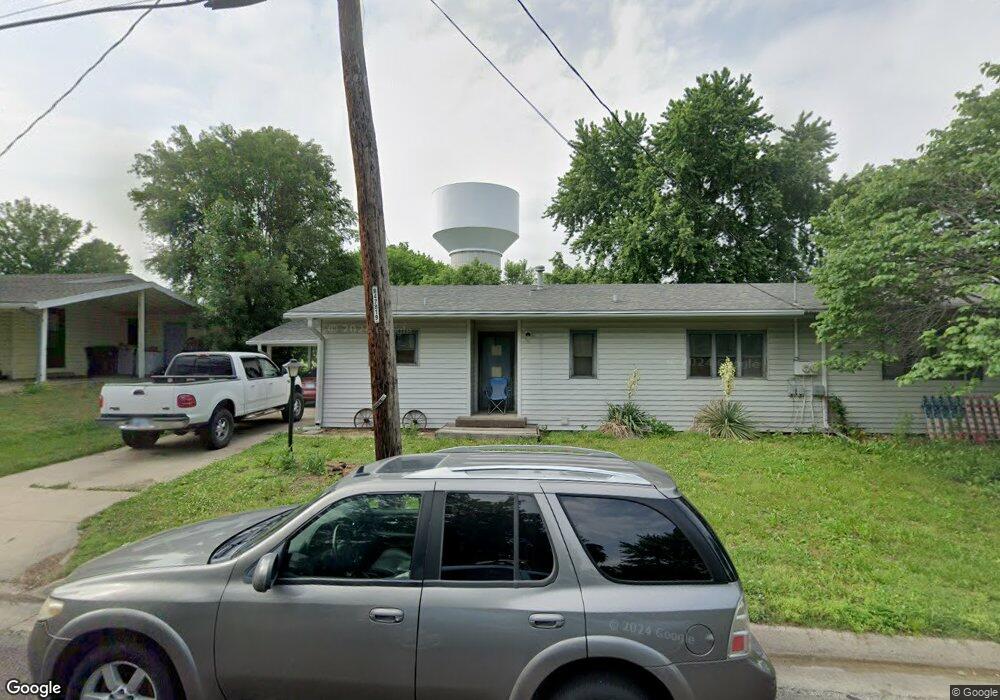 1614 SW 66th St, Topeka, KS 66619 - photo 1