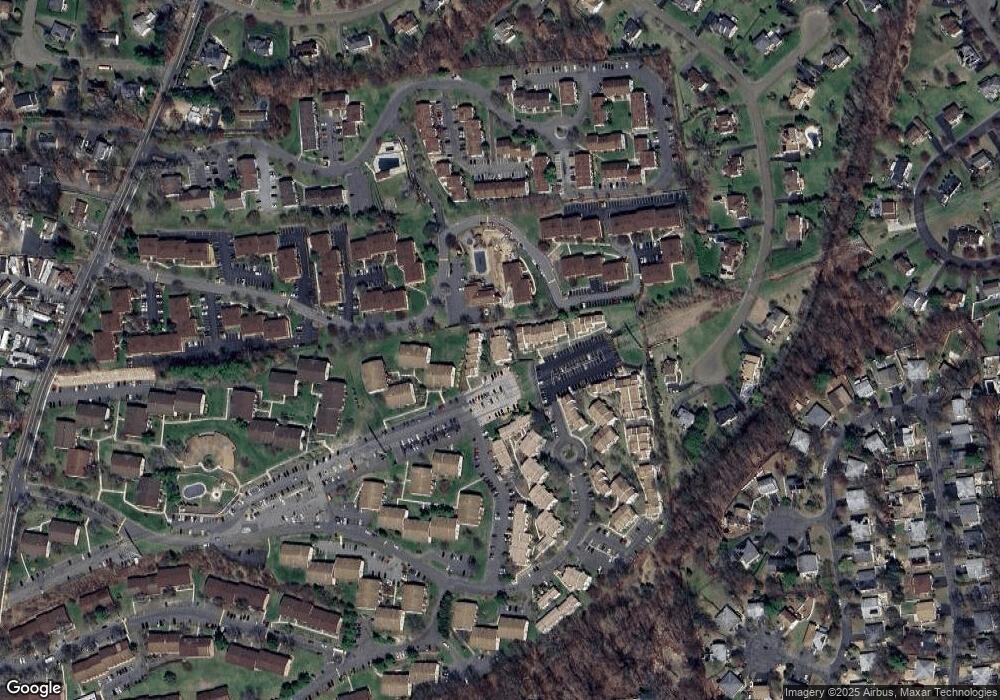 522 Country Club Ln, Pomona, NY 10970 - photo 1