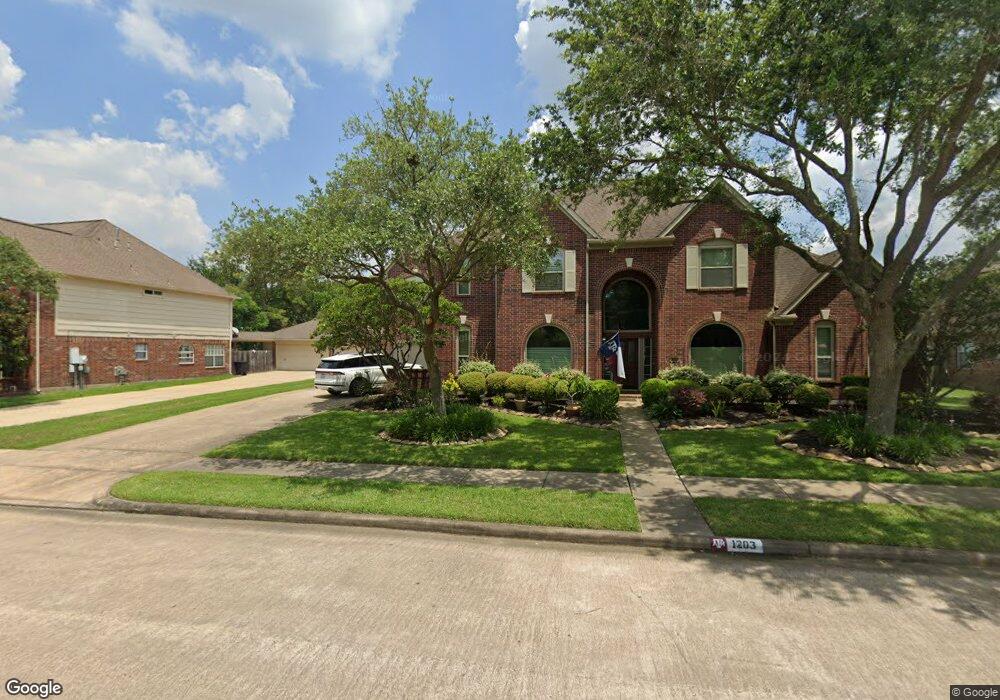 1203 Eagle Lakes Dr, Friendswood, TX 77546 - photo 1