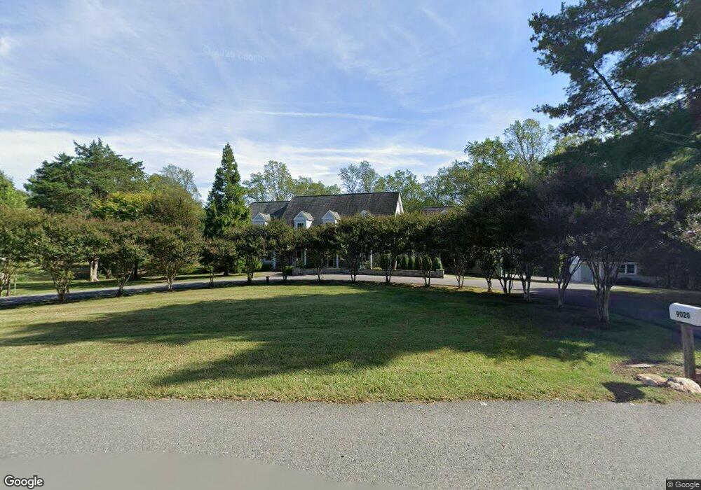 9020 Saunders Ln, Bethesda, MD 20817 - photo 1