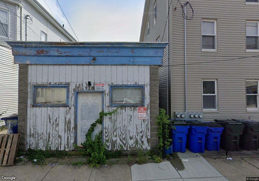 217 Brightman St, Fall River, MA 02720 - photo 1