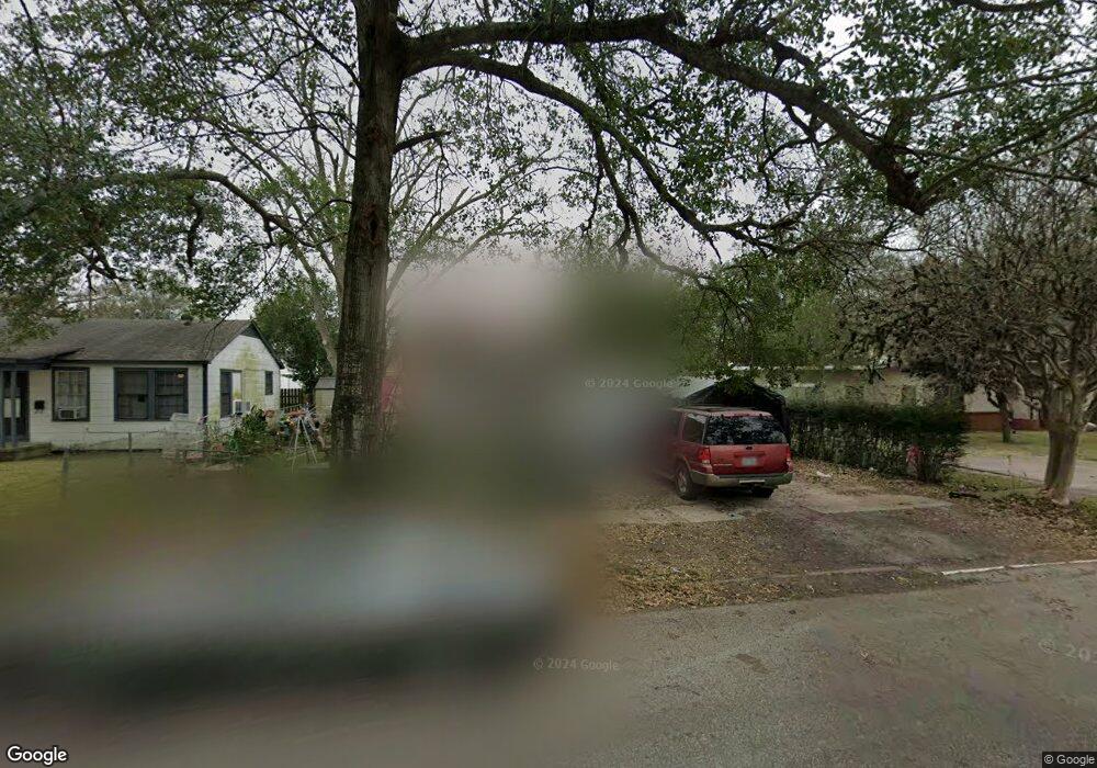 820 8th St, Rosenberg, TX 77471 - photo 1