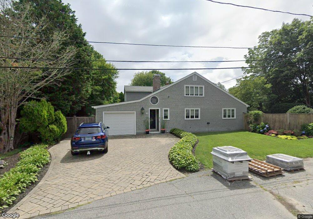 2 Middleton Rd, Bristol, RI 02809 - photo 1