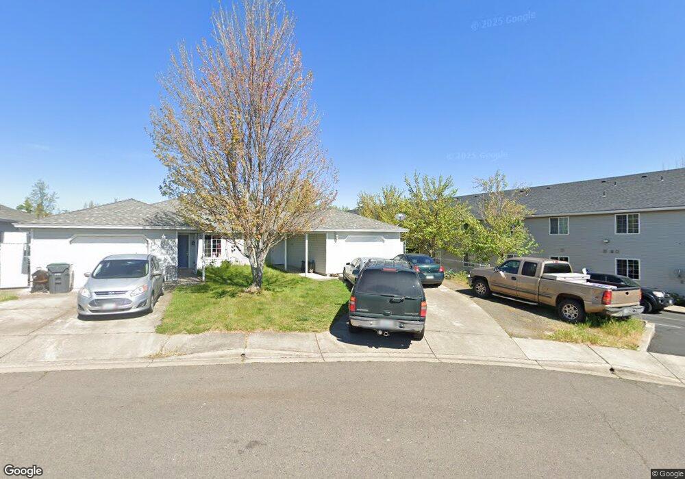 1087 Sunrise Way, Central Point, OR 97502 - photo 1