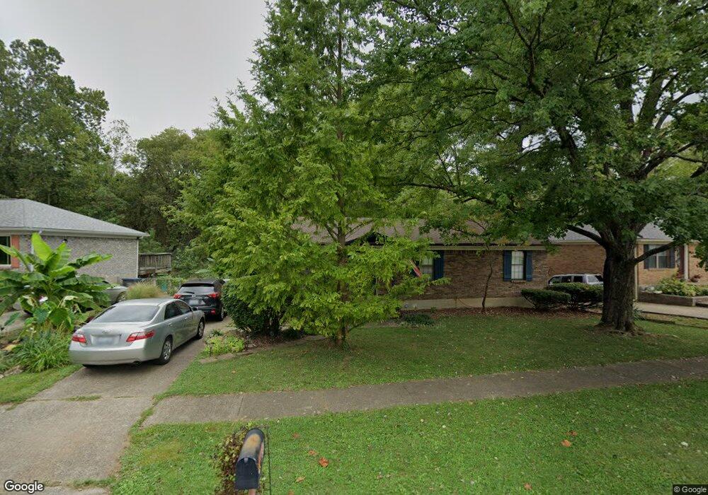 8317 Roseborough Rd, Louisville, KY 40228 - photo 1