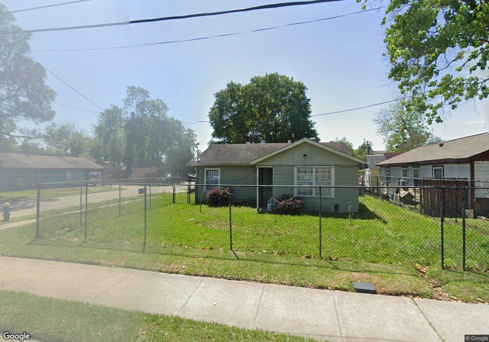 314 Crosstimbers St, Houston, TX 77022 - photo 1