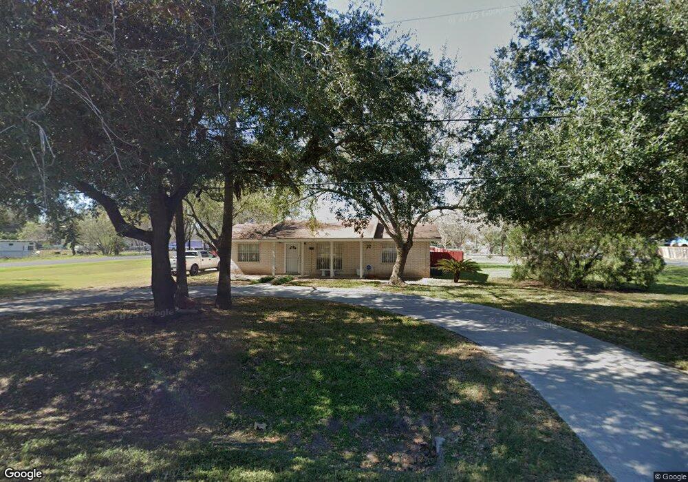 5635 N Mile 4 1/2 W, Weslaco, TX 78599 - photo 1