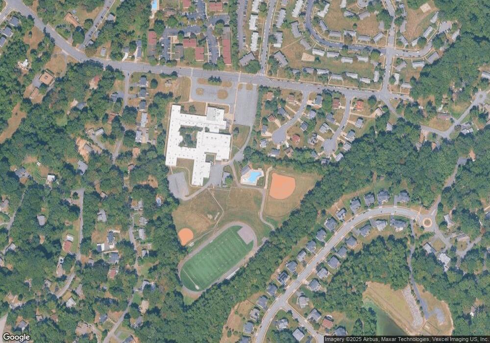 3609 Graham Park Rd, Triangle, VA 22172 - photo 1