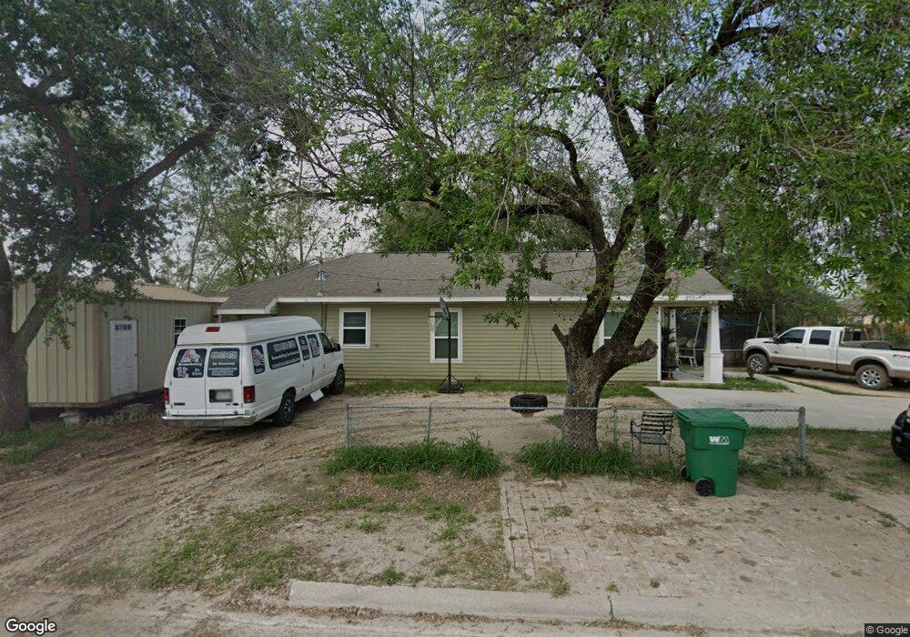 802 W Hawk Ave, Pharr, TX 78577 - photo 1