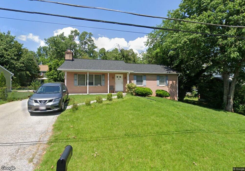 1705 Willis Dr, Halethorpe, MD 21227 - photo 1