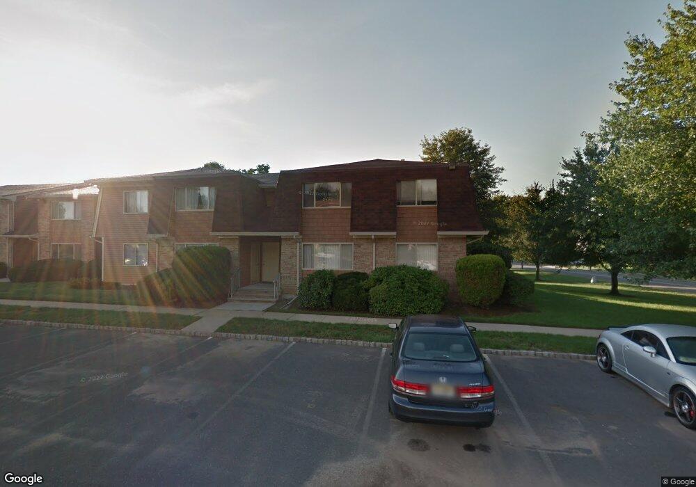 202 Mandon Ct, Princeton, NJ 08540 - photo 1