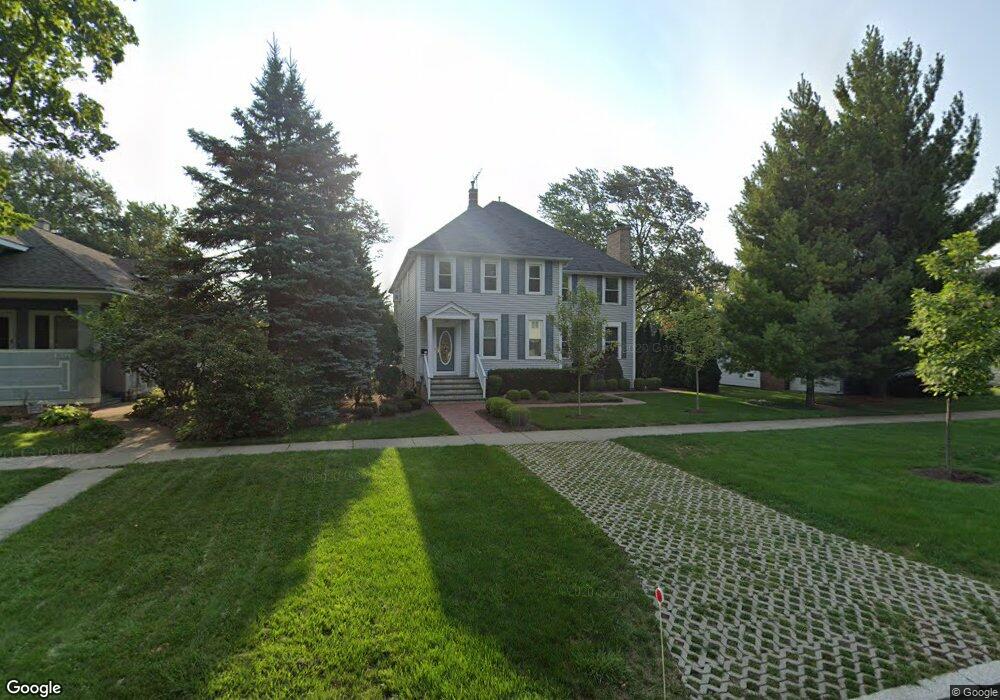 135 N Elm Ave, Elmhurst, IL 60126 - photo 1