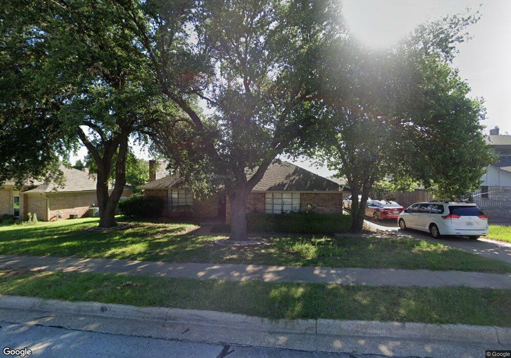 2808 Meadow Park Dr, Bedford, TX 76021 - photo 1