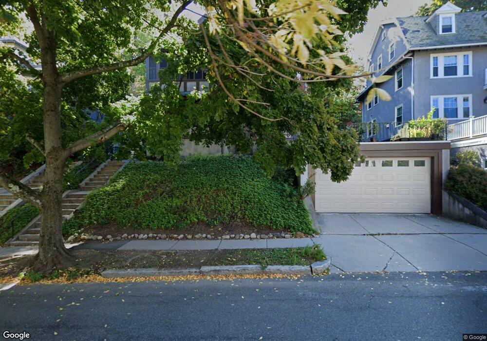 139 University Rd unit 1, Brookline, MA 02445 - photo 1