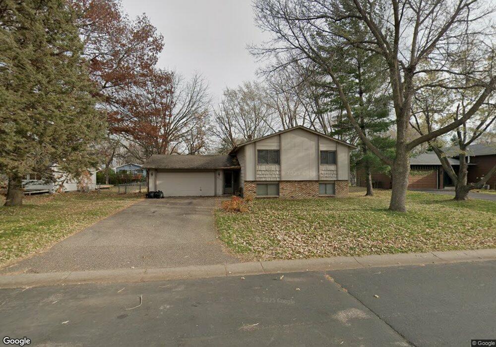 9826 Evergreen Ln N, Maple Grove, MN 55369 - photo 1