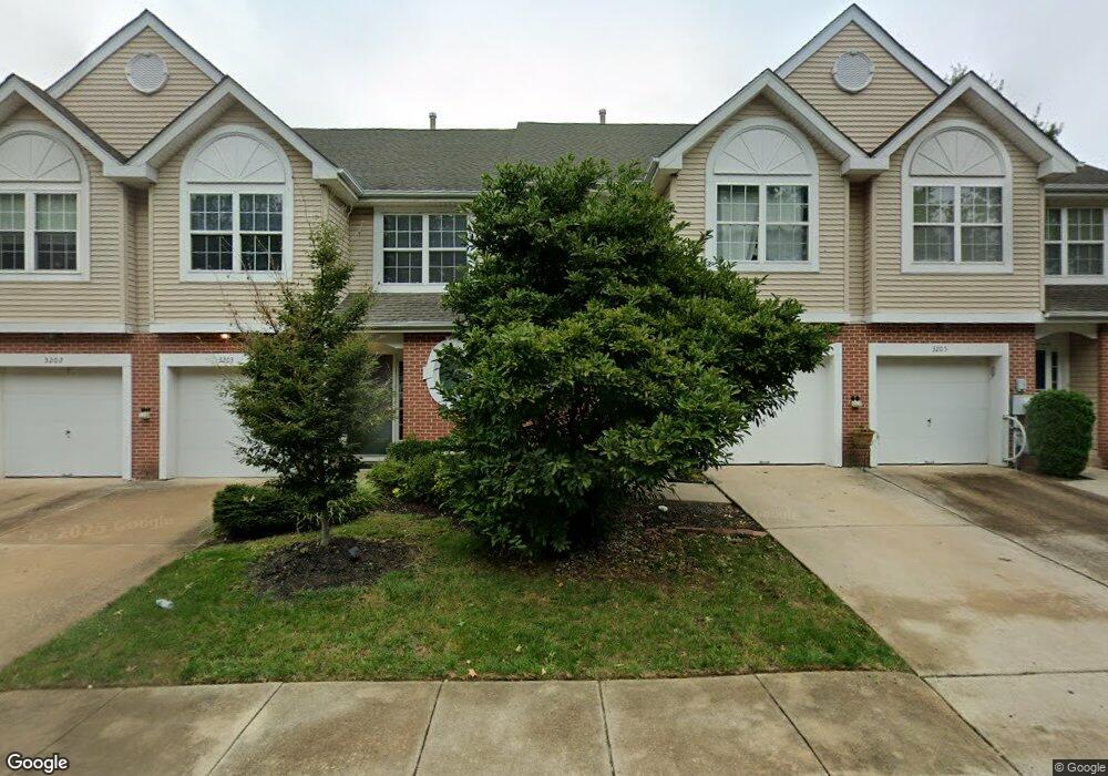 3204 Carriage Ct, North Wales, PA 19454 - photo 1