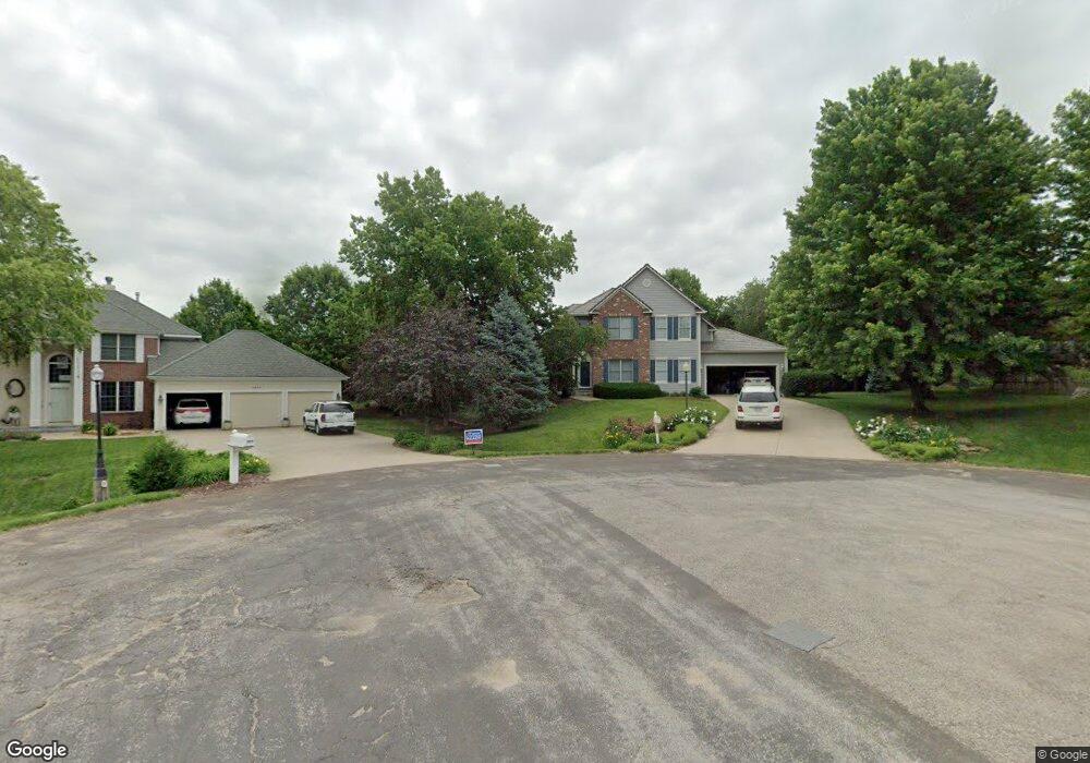 6825 SW 43rd St, Topeka, KS 66610 - photo 1