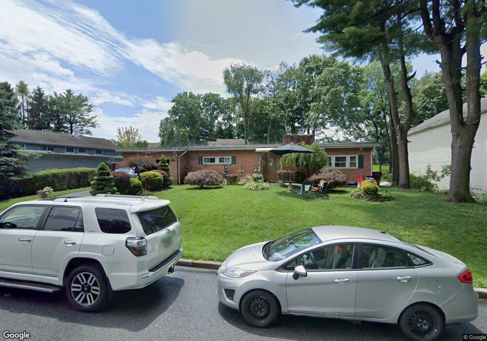 250 Ohio Ave, Whitehall, PA 18052 - photo 1