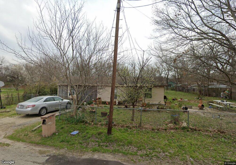 1711 W 11th Ave, Corsicana, TX 75110 - photo 1