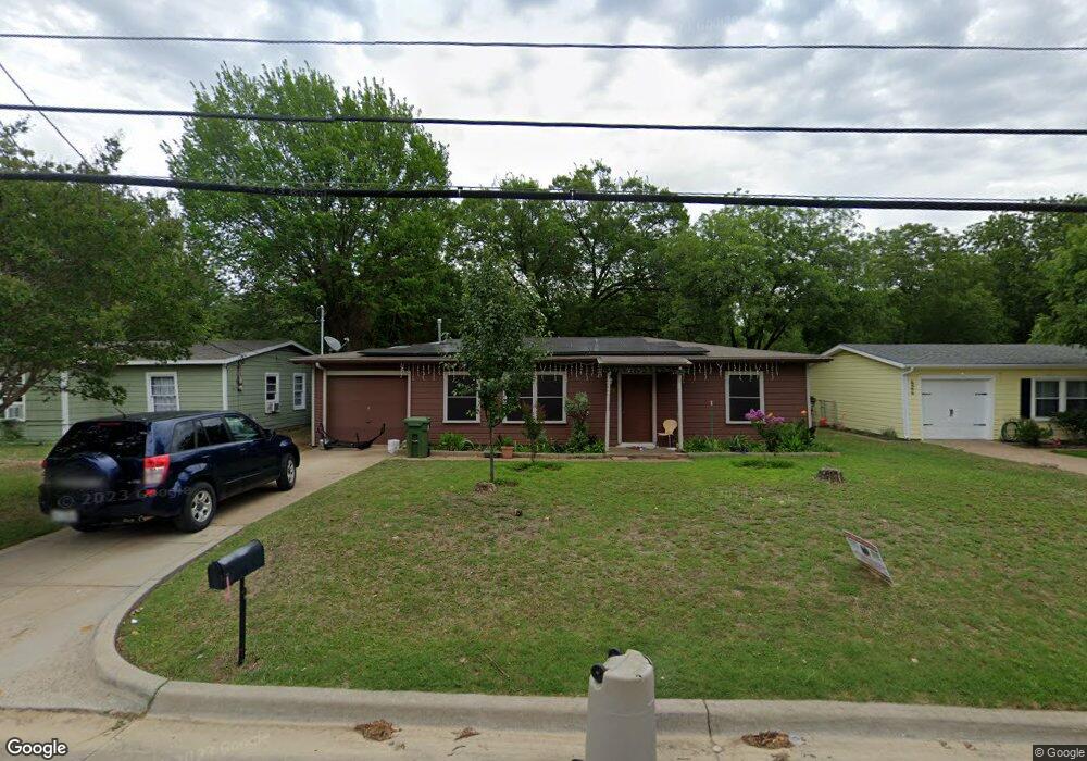 428 Arthur Dr, Hurst, TX 76053 - photo 1