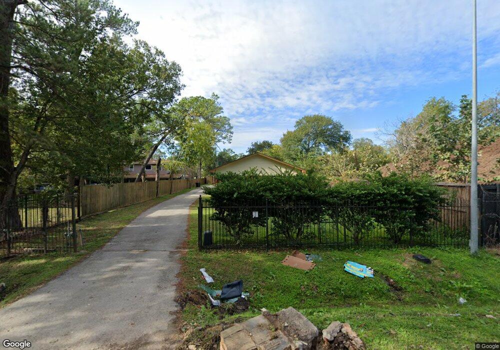 6901 Carver Rd, Houston, TX 77091 - photo 1