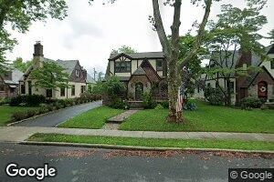 85 Cambridge Ave, Garden City, NY 11530