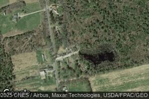 157 Middle Rd, Bradford, ME 04410