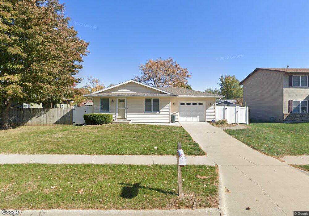 838 E 15th St N, Newton, IA 50208 - photo 1