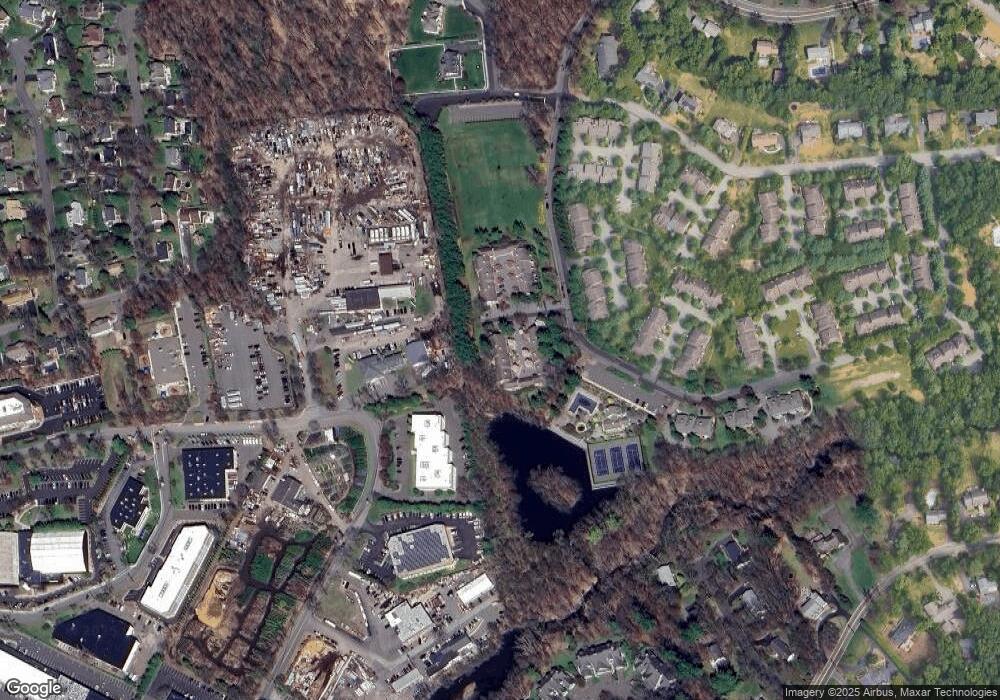 186 Dickinson Ln, Mahwah, NJ 07430 - photo 1