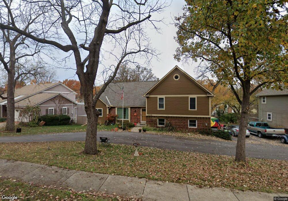 10506 W 52nd Cir, Shawnee, KS 66203 - photo 1