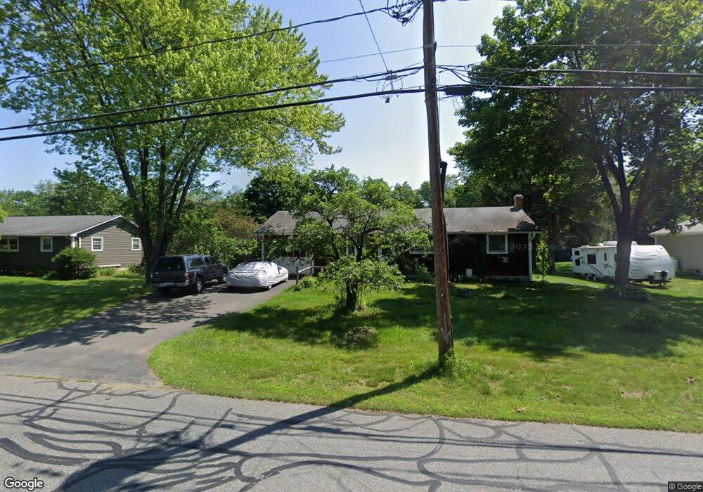 563 Country Club Rd, Greenfield, MA 01301 - photo 1